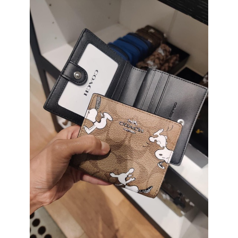 Ví coach gập snap mẫu mới