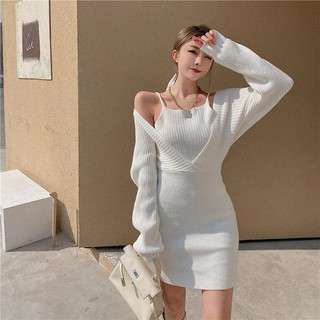 Váy Len Tâm Cổ Yếm Rớt Vai
