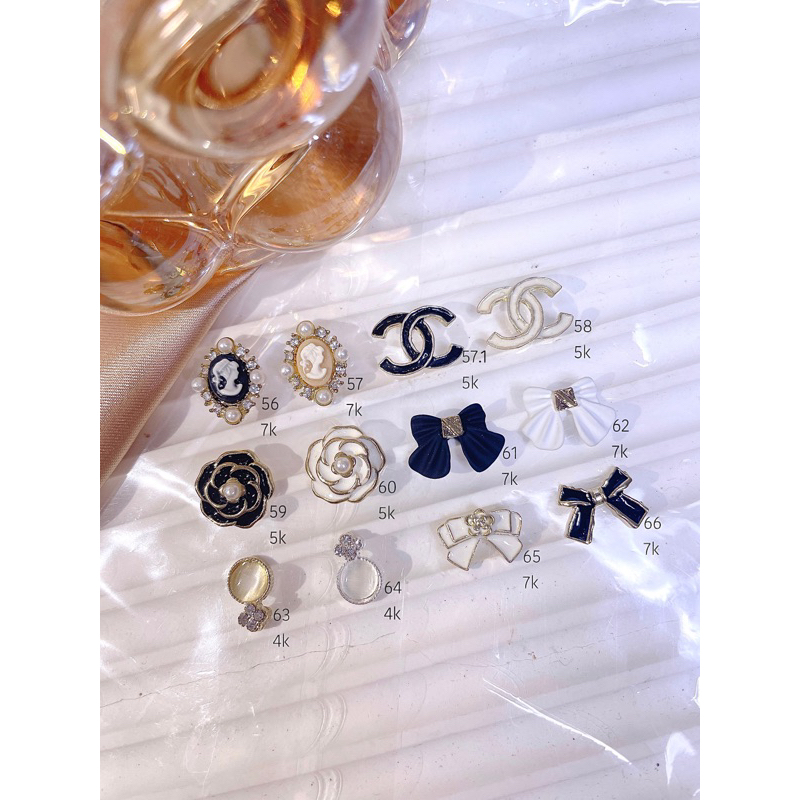 Đá hình đính móng