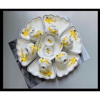   Bộ bát đĩa hoa mặt trời vẽ mai vàng, ĐK48cm.Cỡ vừa. Hàng sứ Bát Tràng