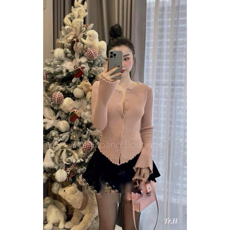 Áo len gân tay loe