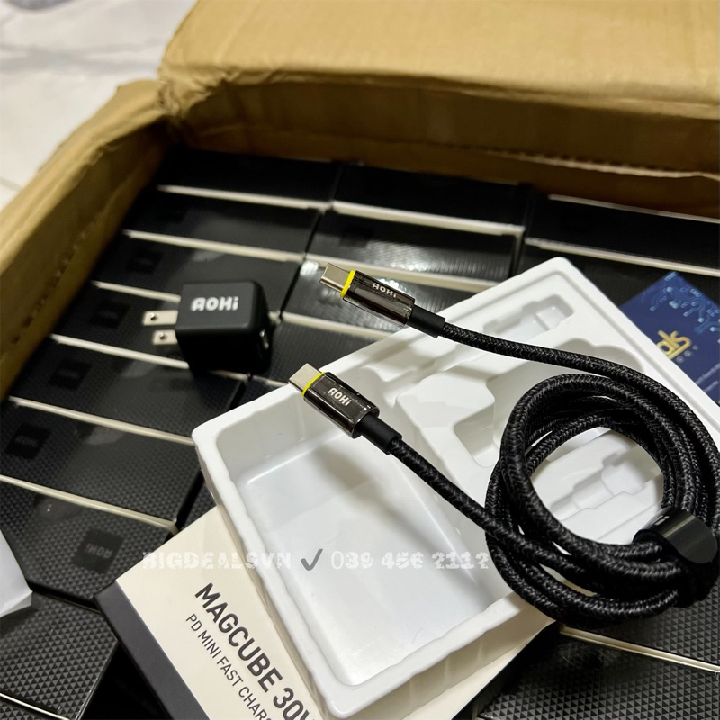 Bộ sạc 30W AOHI Magcube kèm cáp C to C ✔️ BigDeals VN