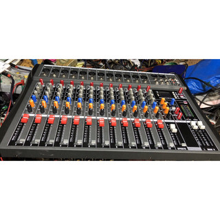 mixer yamaha 12line