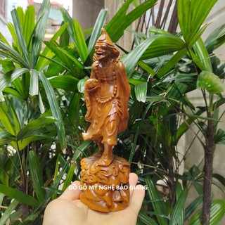 Tượng Tế Công gỗ bách thơm cao 20 cm