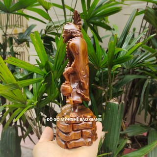 Tượng tế công gỗ bách thơm cao 21 cm