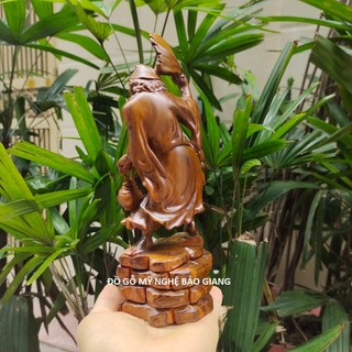 Tượng tế công gỗ bách thơm cao 21 cm