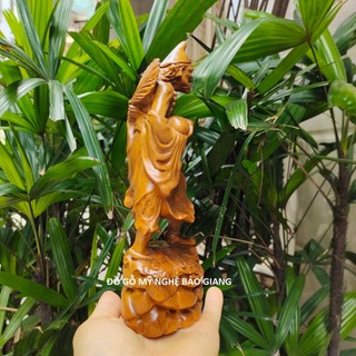 Tượng Tế Công gỗ bách thơm cao 20 cm