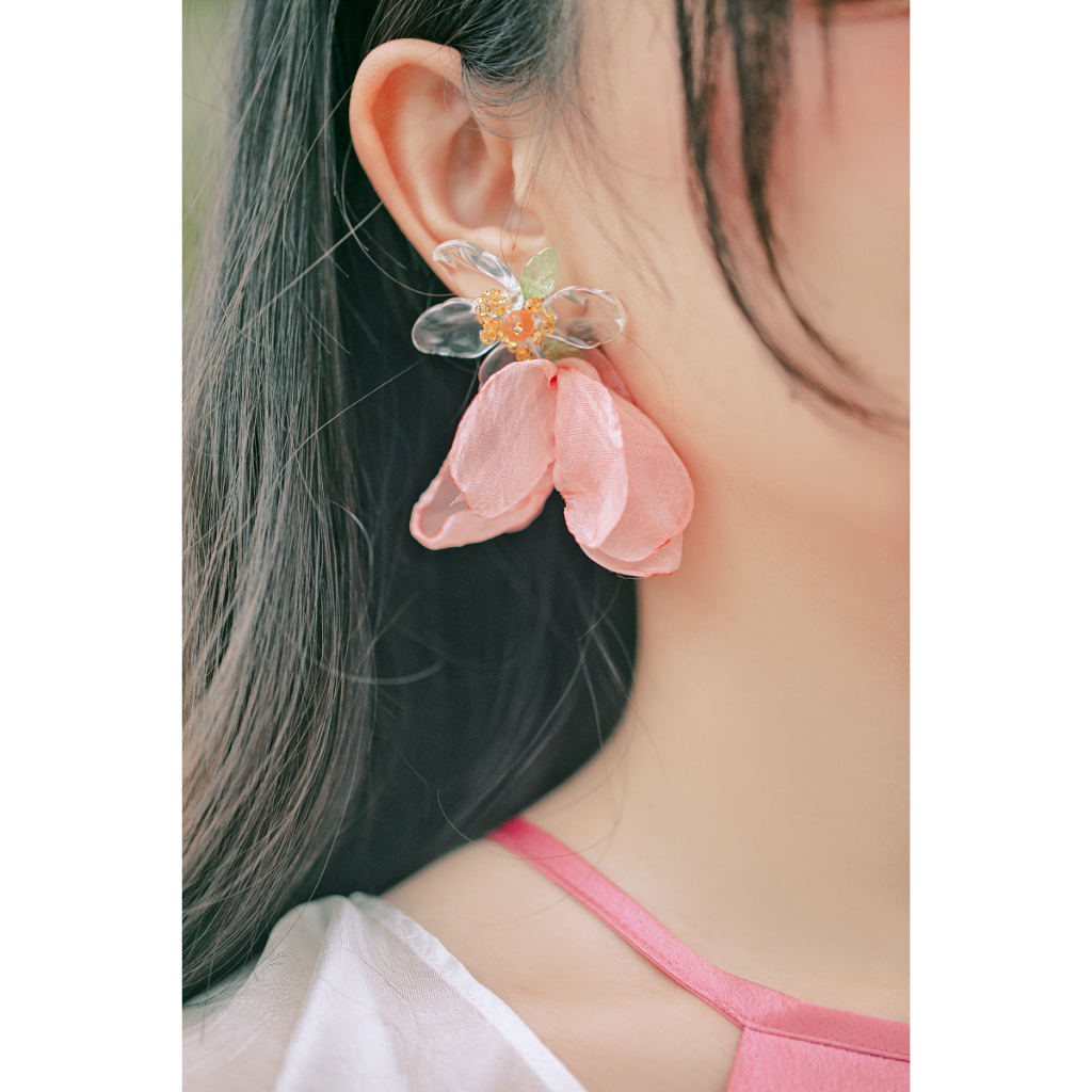 Sumire Store Hoa tai NK-094 hoa trong suốt đính cánh vải cam