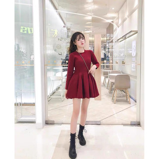 Váy len đỏ