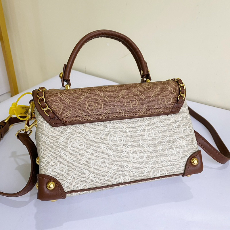 Túi Xách Nữ phối charm đeo chéo xách tay sang trọng hàngQCCC