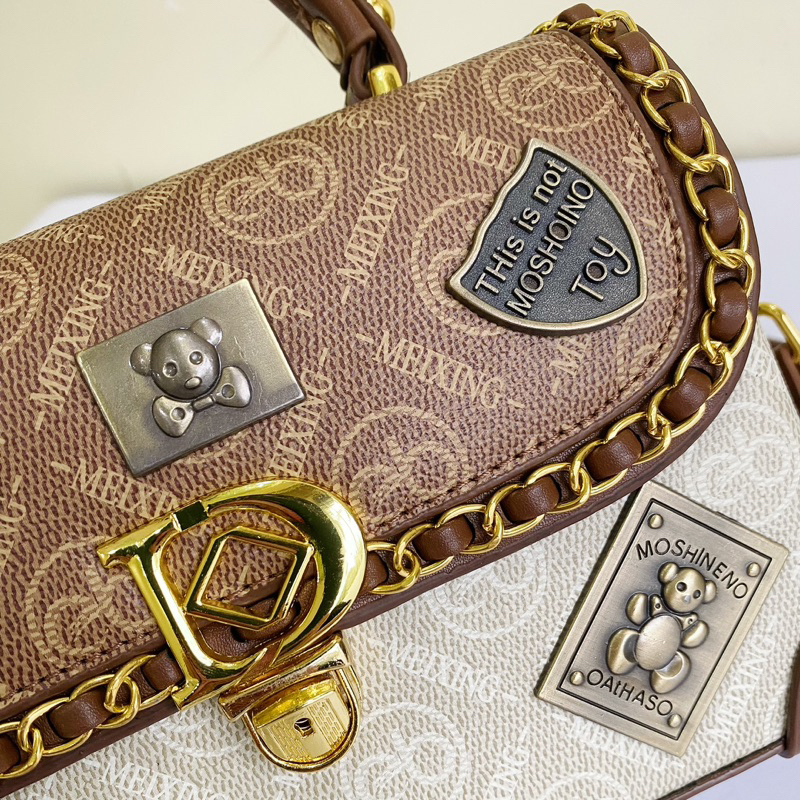 Túi Xách Nữ phối charm đeo chéo xách tay sang trọng hàngQCCC