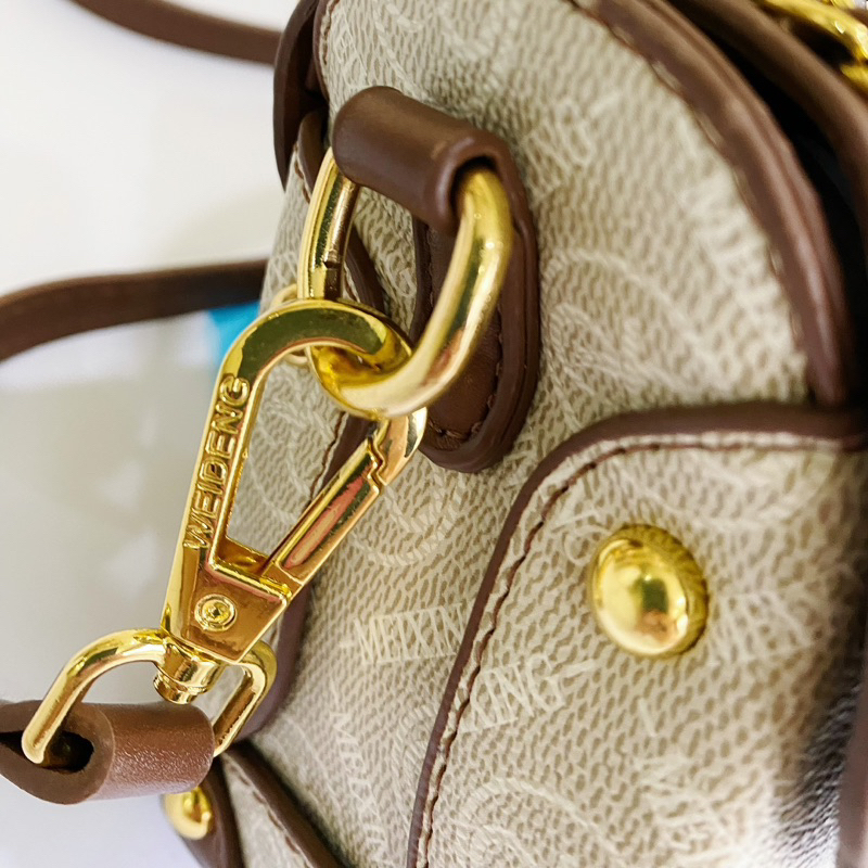 Túi Xách Nữ phối charm đeo chéo xách tay sang trọng hàngQCCC