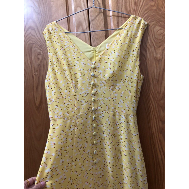 Thanh lý đầm mecia size m