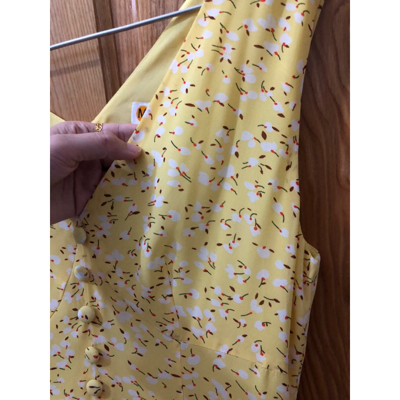Thanh lý đầm mecia size m