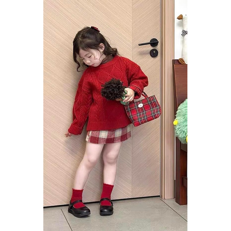Dáng chân váy- SET LEN THỪNG + CV KẺ ĐỎ CHO BÉ