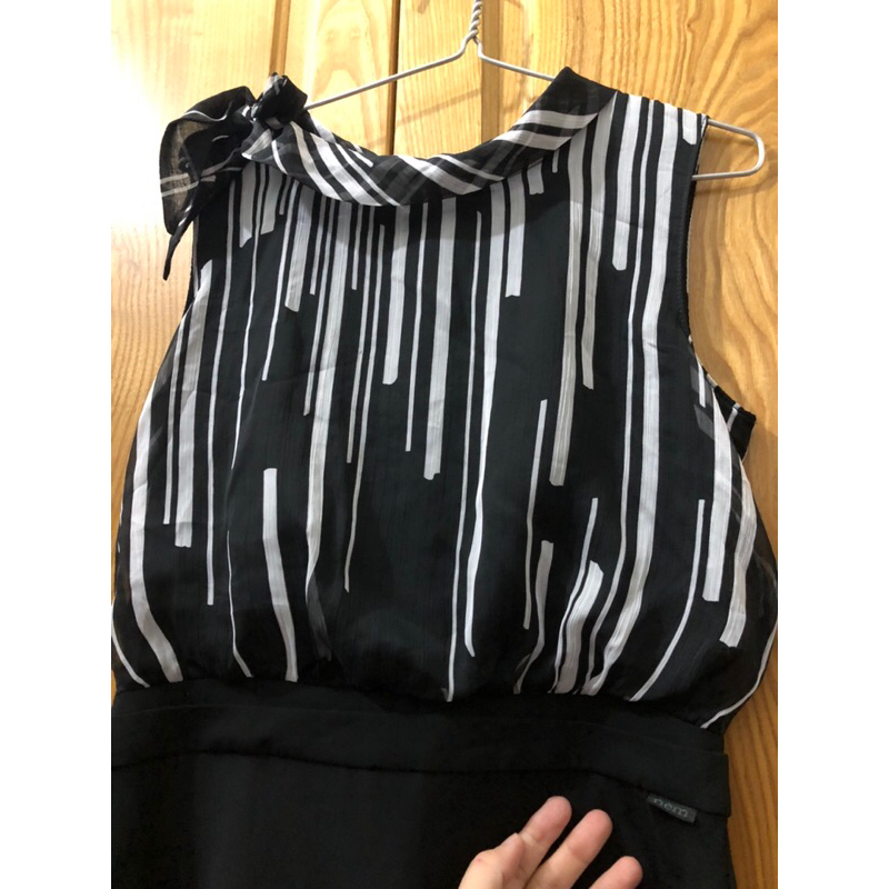 Thanh lý đầm nem sz 4