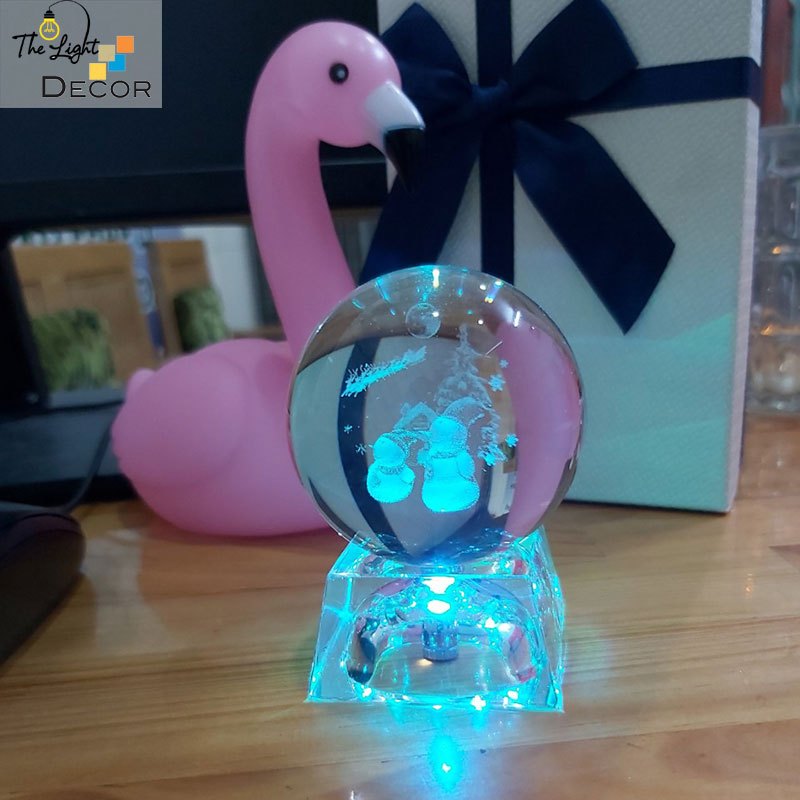 Bộ Quà Tặng Giáng Sinh 2023 Quả Cầu Pha Lê 3D LED Ông Già Noen Mẫu 4