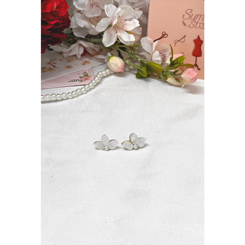 Sumire Store Hoa tai NK-105 hoa trắng đục nhỏ đính hạt ngọc