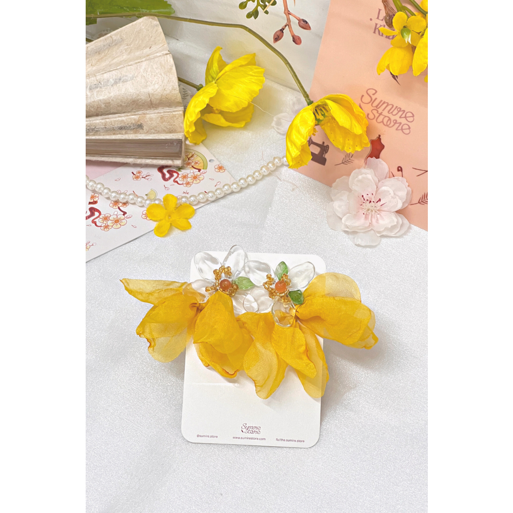 Sumire Store Hoa tai NK-093 hoa trong suốt đính cánh vải vàng