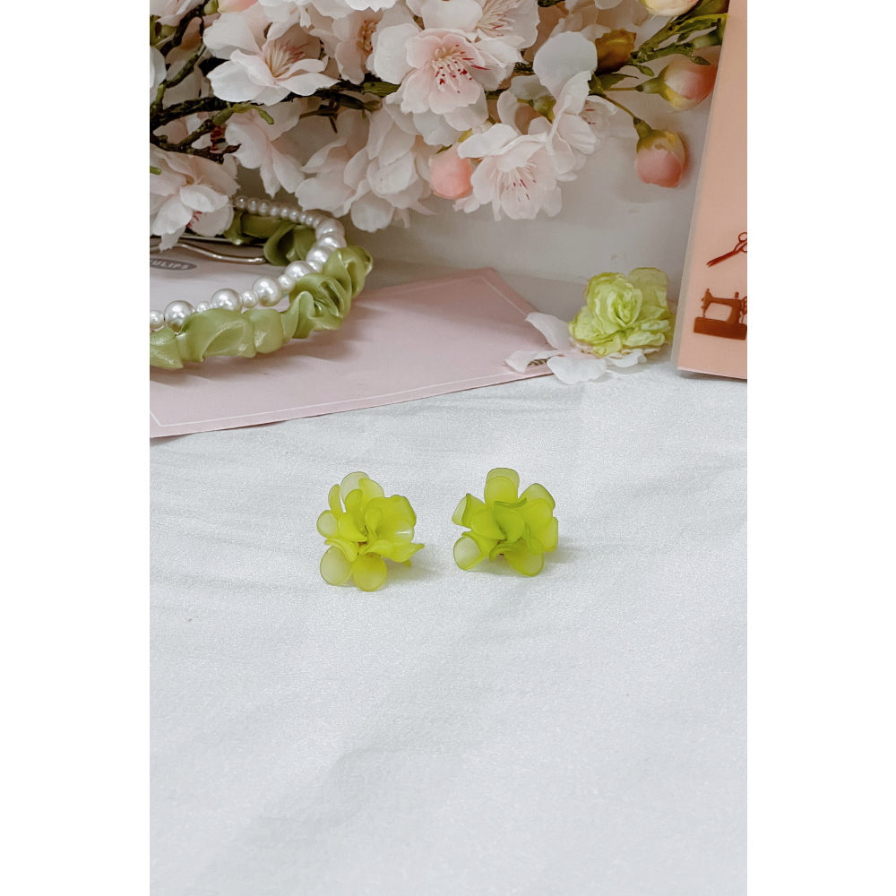 Sumire Store Hoa tai NK-120 chùm hoa nhỏ xanh lá