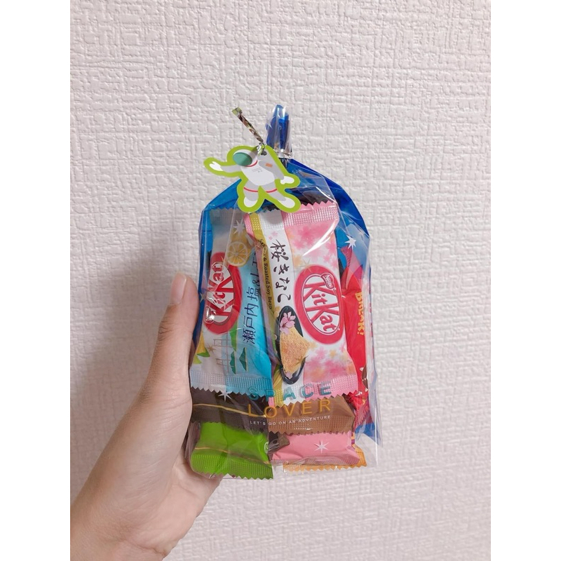 Bánh Kitkat Mix 12 vị