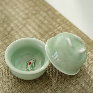 Bộ ấm cá chép 3D TRÀ VŨ 7 món ( gồm 6 chén + 1 ấm trà + hộp quà tặng )
