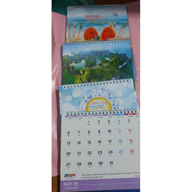 Lịch để bàn 2024