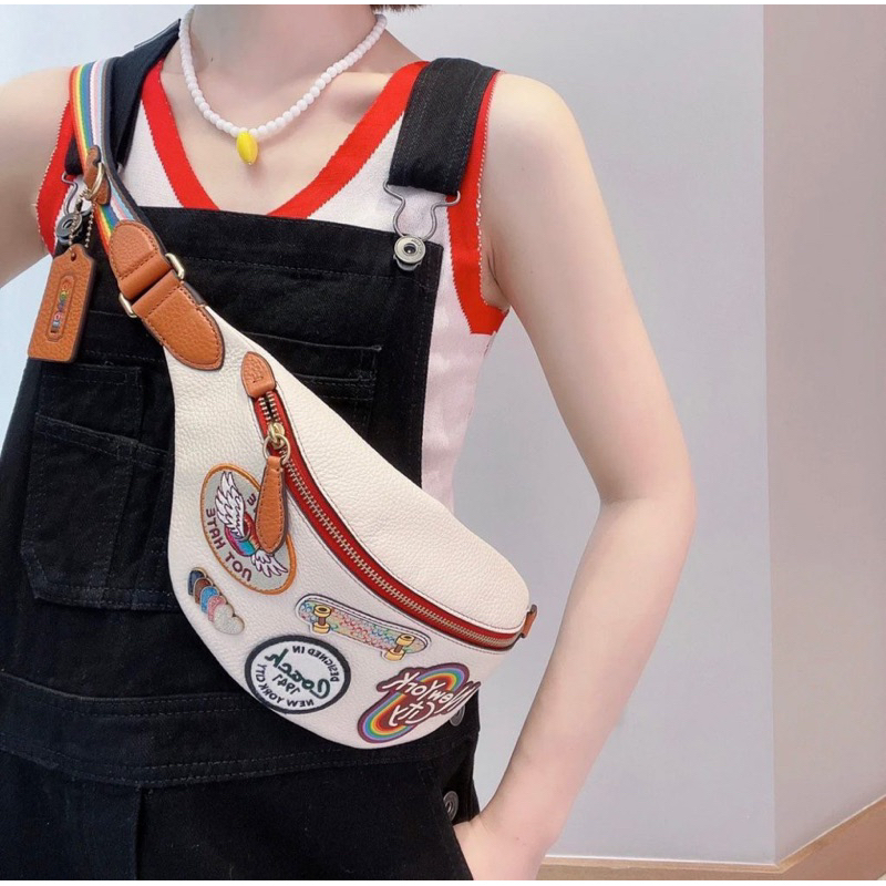 Túi bao tử Coach Charter Belt Bag unisex
