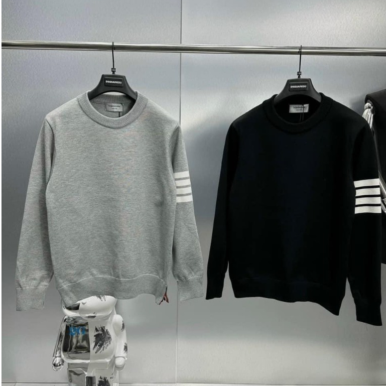 Áo Nỉ Sweater Nam Nữ Thome Phối Thêu Sọc Tay Cực Nét Chất Liệu Nỉ Bông Dày Dặn Form Dáng Unisex Nam Nữ Cực Hottrend 2023
