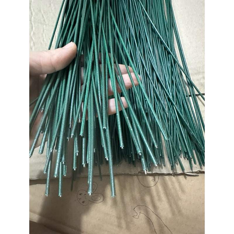 Sỉ 10 Cành kẽm cắm hoa 40cm