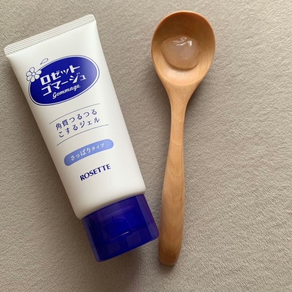 Tẩy Tế Bào Chết Rosette Cho Mọi Loại Da 120g Gommage Gentle Peeling Gel - Moist Peeling Gel