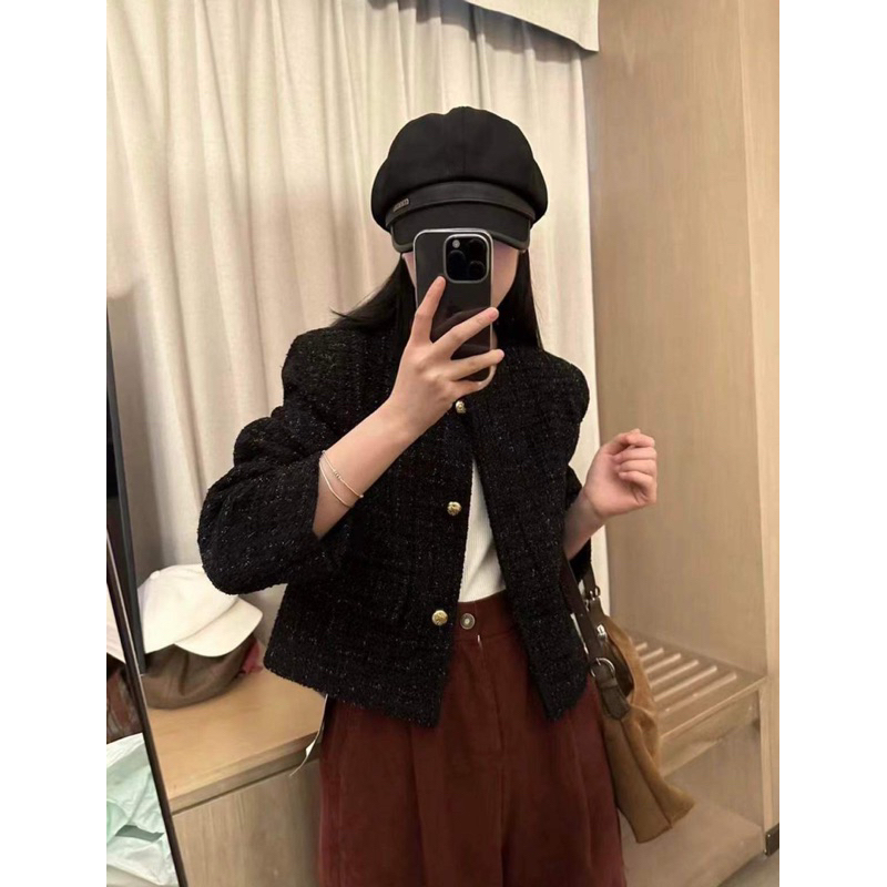 9150 ÁO DẠ TWEED CỔ TRÒN CÚC VÀNG HAI NẮP TÚI BÊN