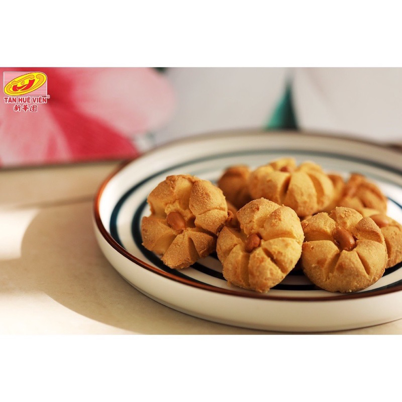 Hạnh nhân trứng muối Tân huê viên