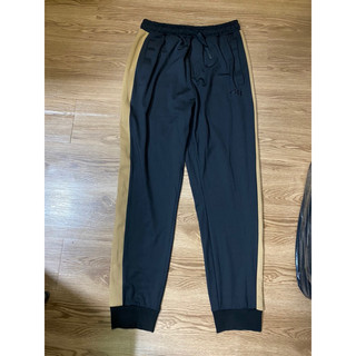 Quần hugo boss vnxk đủ size 200k