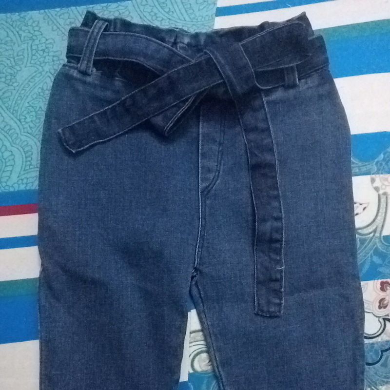 Quần jean cho bé