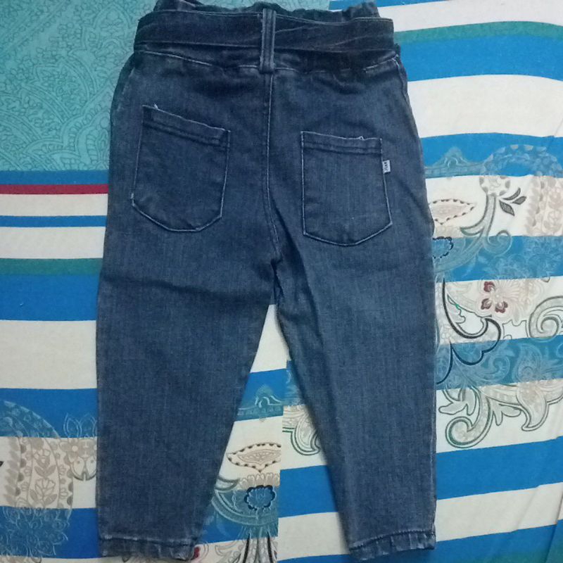 Quần jean cho bé