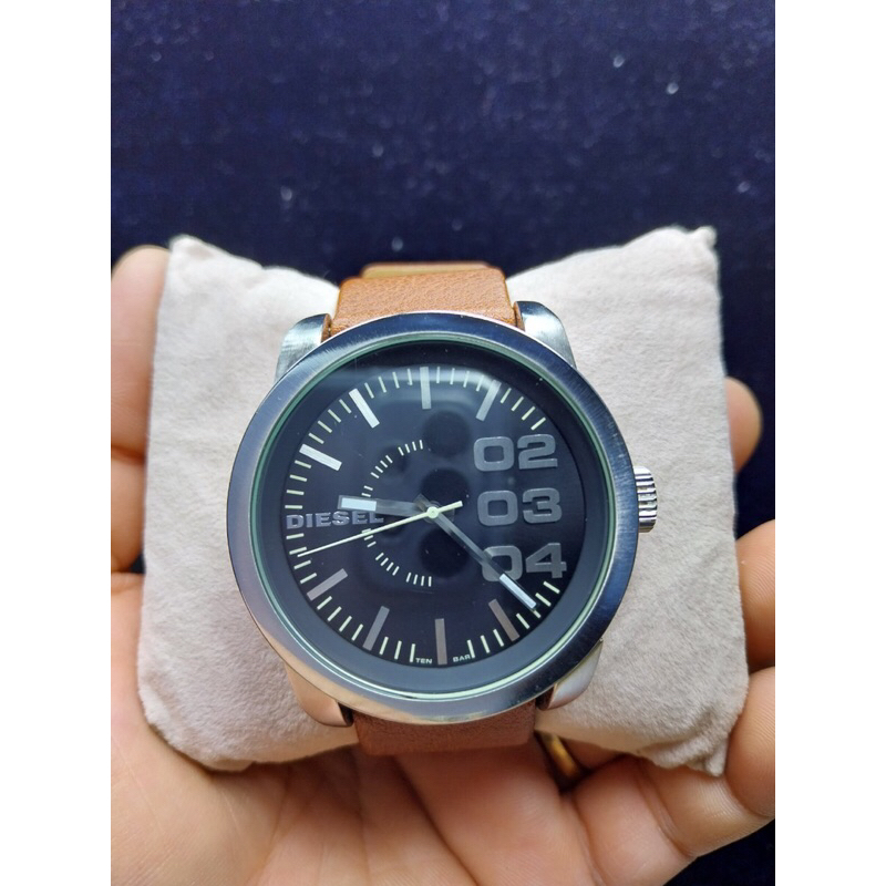 💫Đồng hồ Si Nam hiệu Diesel, thương hiệu Ý 🇮🇹. Hàng đã qua sử dụng