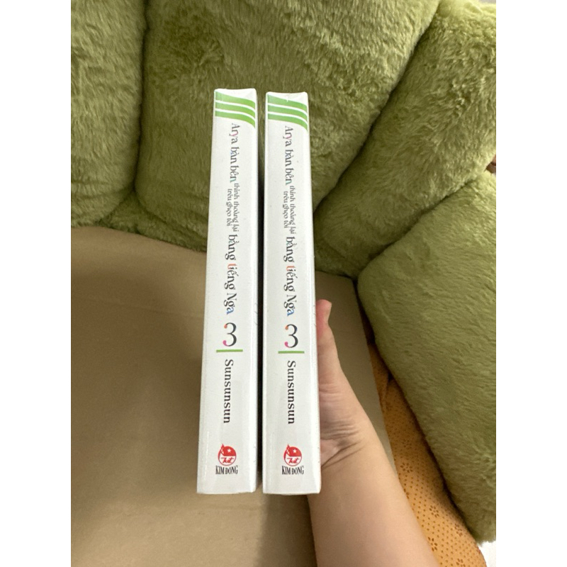 Arya bàn bên thỉnh thoảng lại trêu ghẹo tôi bằng tiếng Nga Vol 3 bản thường seal