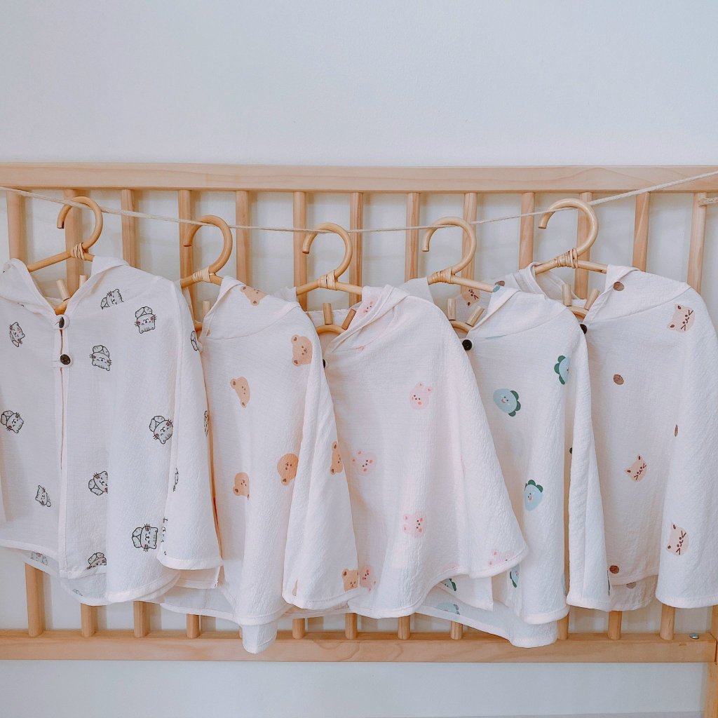 Áo choàng MONONA Kèm Mũ Chắn Giọt Cho Bé Từ Sơ Sinh Đến 3 Tuổi