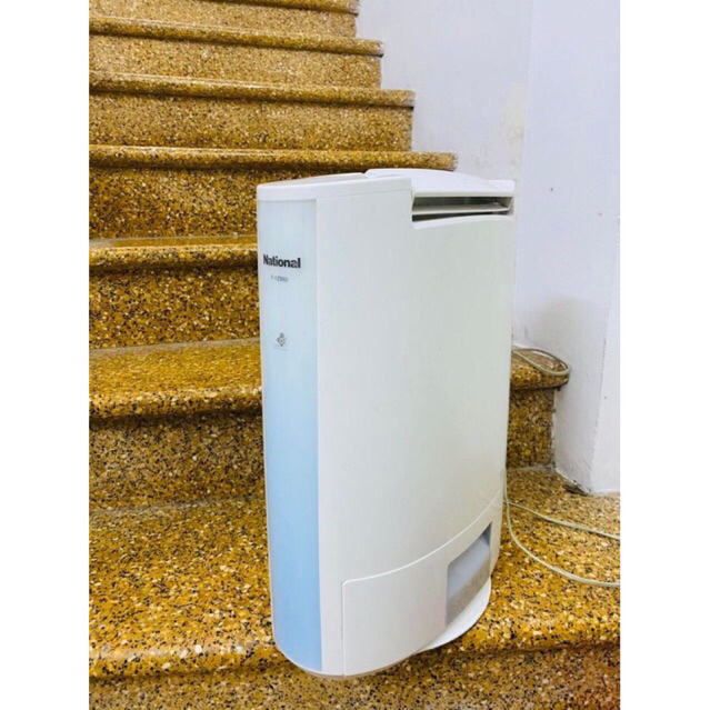 hút ẩm NATIONAL hàng nhật bãi đã qua sử dụng tại nhật. đã chuyển sang điên 220v. cs hút 6-it/ngày cho phòng 30m2