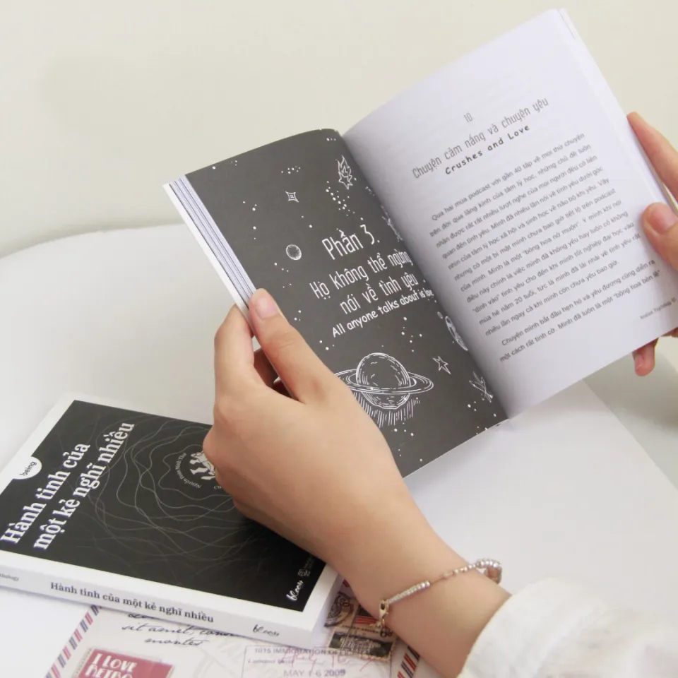 Hành Tinh Của Một Kẻ Nghĩ Nhiều - Sách hay