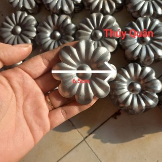 Hoa sắt dập Mỹ thuật trang trí cầu thang, lan can, ứng dụng ngành sắt 6.5cm loại đẹp