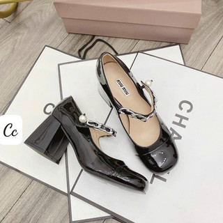 Giầy Cao Gót Đế Vuông Dây Xích 2 Màu Đen Và Trắng Phối Đen Sang Chảnh Nổi Bật - Hàng Cao Cấp Mới Về