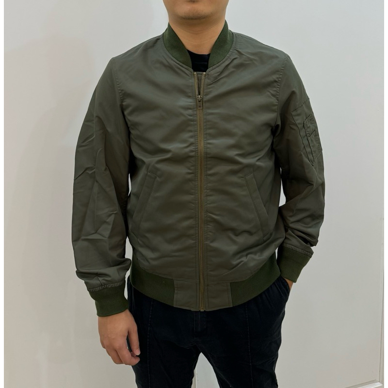 ÁO BOMBER NAM MAN GO 2 MÀU RÊU - ĐEN MẪU MỚI