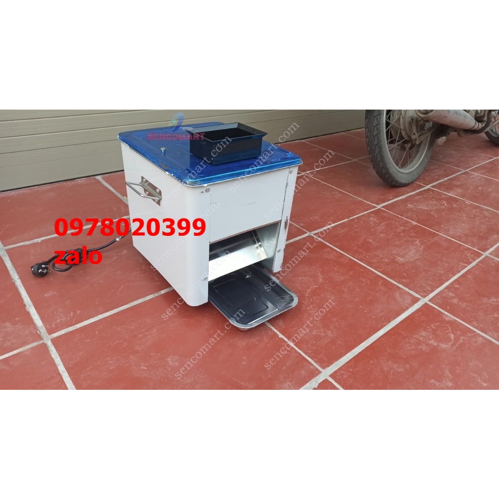 Máy thái thịt sống , thái tai lợn làm nem