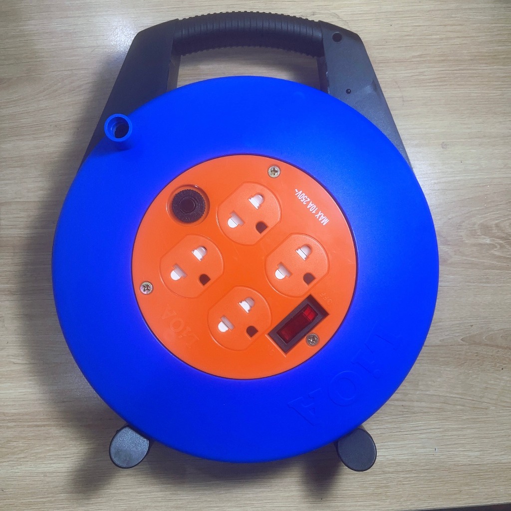 Ổ cắm kéo dài LIOA XTD10-2-10A