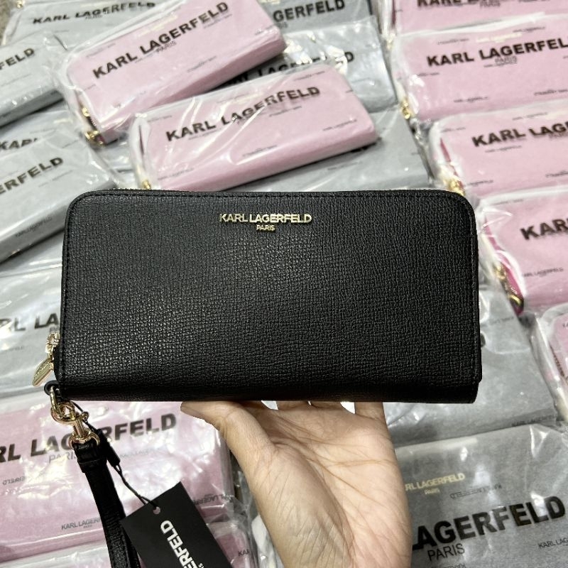 VÍ DÀI KARL LAGERFELD