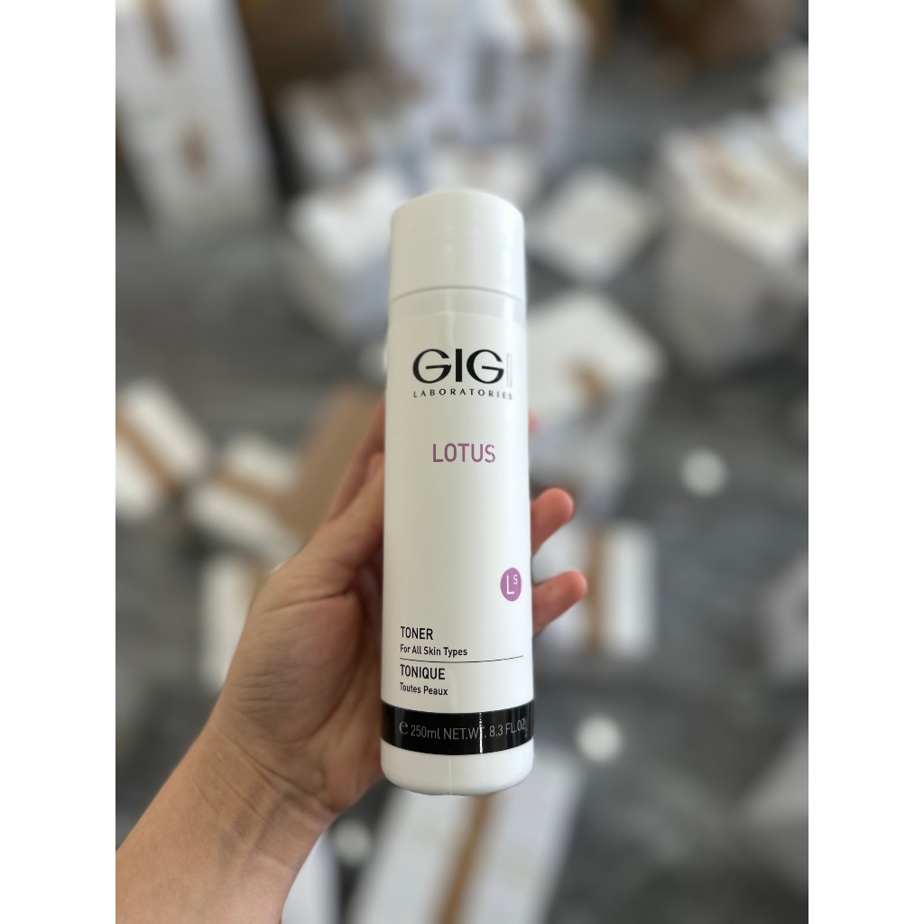Nước hoa hồng Gigi Lotus Toner cấp ẩm sâu cho da 250ml