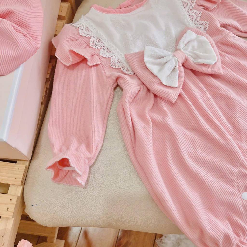 Body Liền Quần Chất Len Nhung Hồng Kèm Mũ Nồi 3.5-10 Kg ,Body Cho Bé Gái Đầy Tháng Thôi Nôi