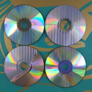 BỘ 6 ĐĨA CD CŨ LỖI DÙNG ĐỂ TRANG TRÍ